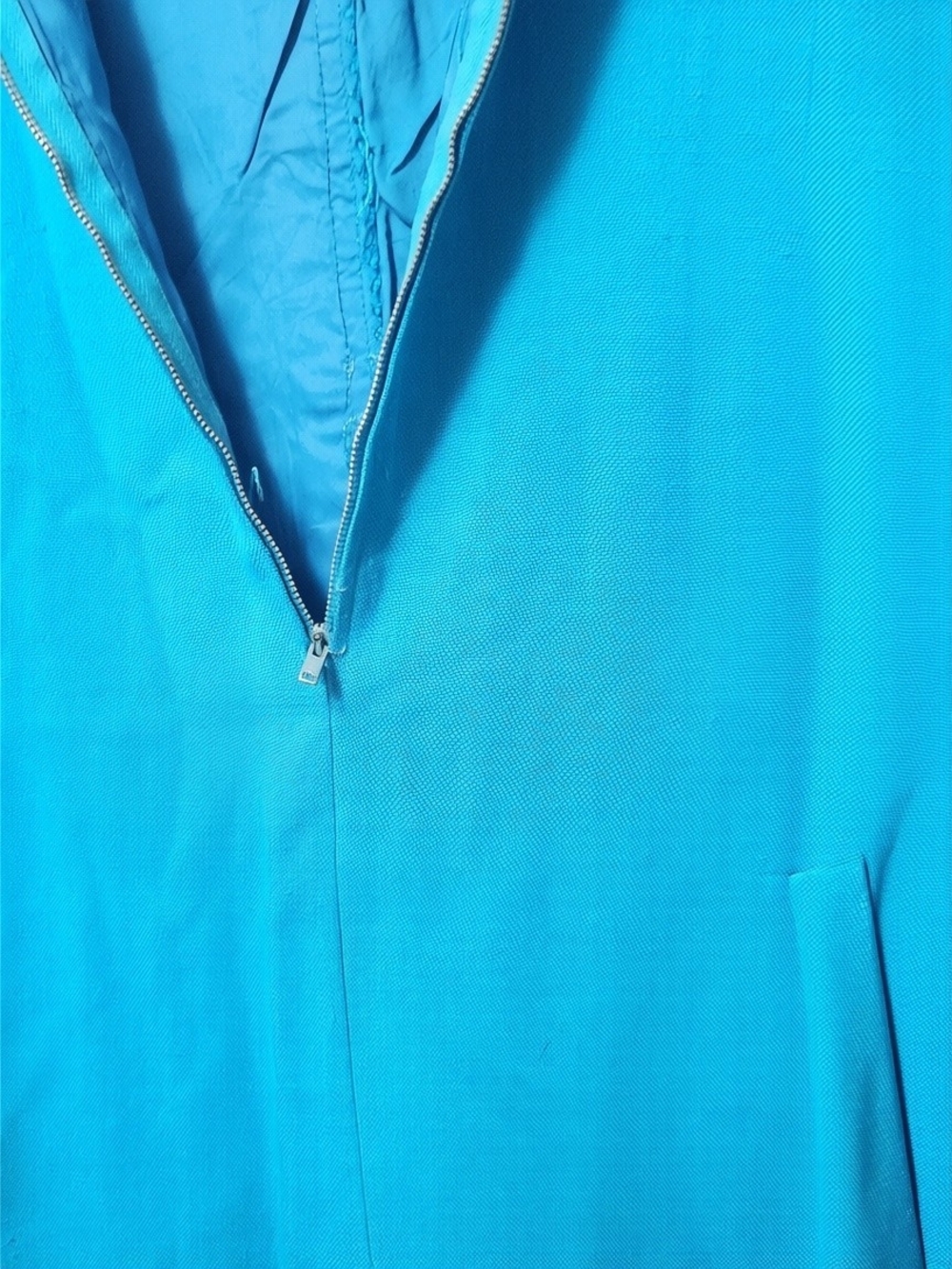 Vintage 1960s Harzfeld's Kansas City Mod Shift Dress - Turquoise Clusters - Picture 10 of 13